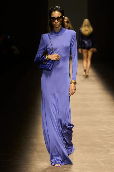 Look 38